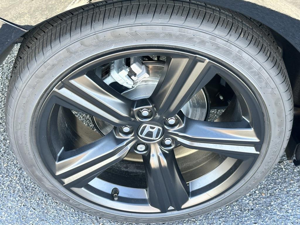 new 2025 Honda Accord Hybrid car, priced at $35,070