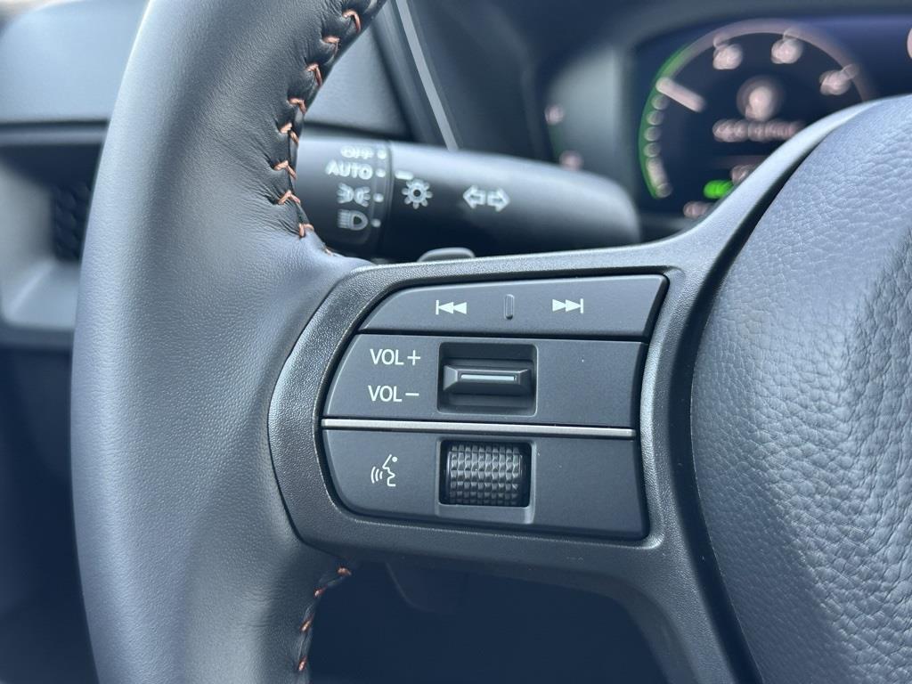 new 2026 Honda CR-V Hybrid car, priced at $41,675