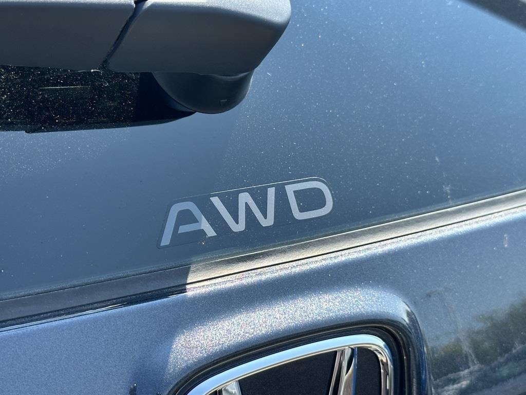 new 2026 Honda CR-V Hybrid car, priced at $41,675