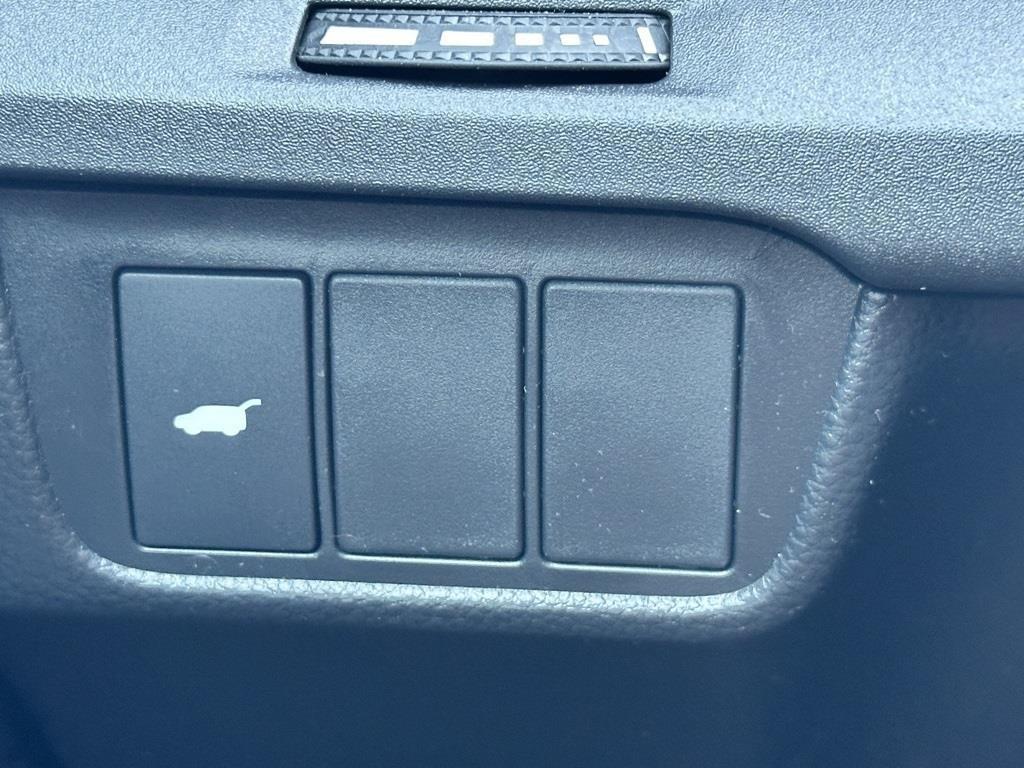 new 2026 Honda CR-V Hybrid car, priced at $41,675