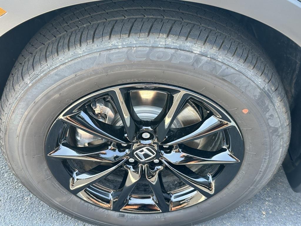 new 2026 Honda CR-V Hybrid car, priced at $41,675