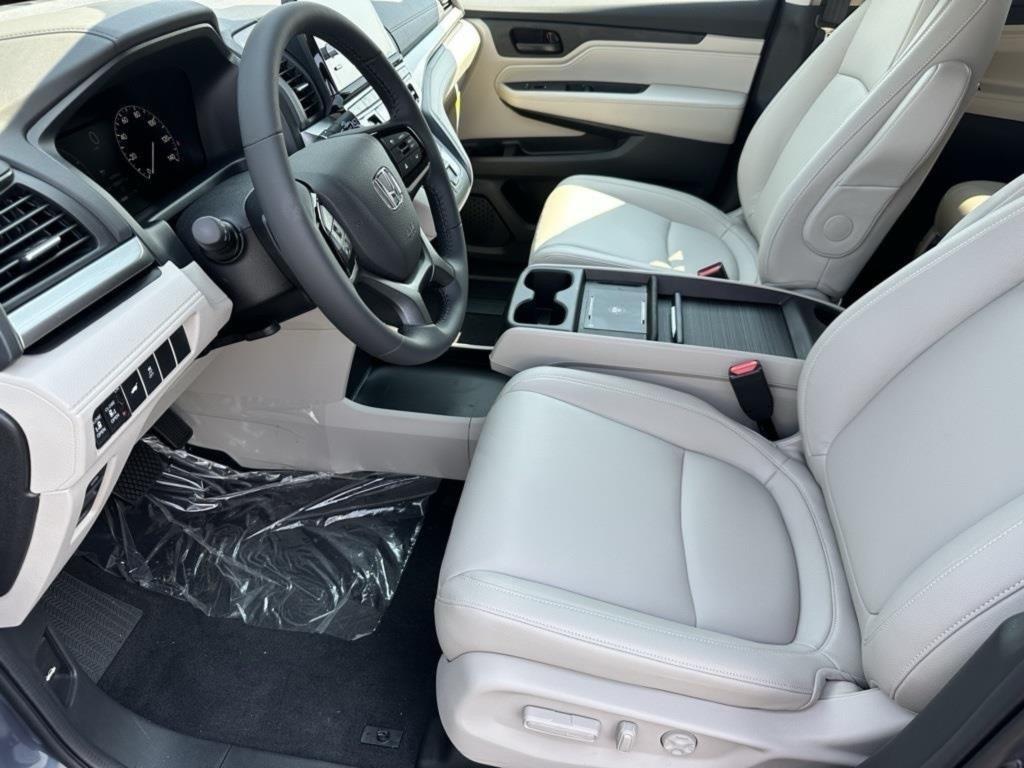 new 2026 Honda Odyssey car, priced at $44,885