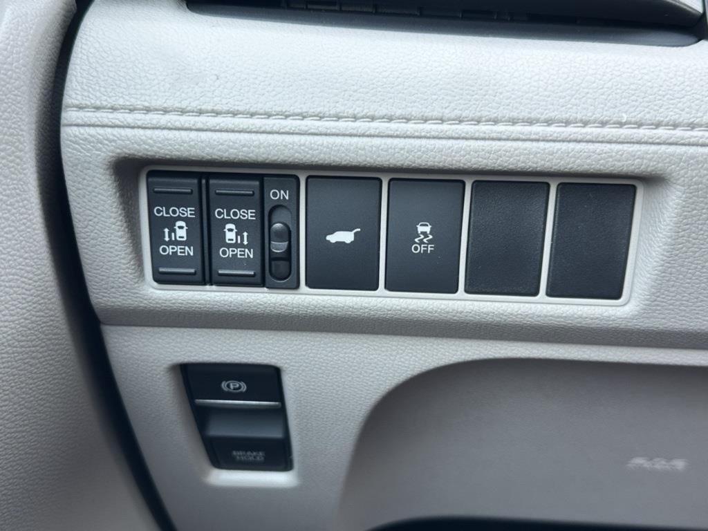 new 2026 Honda Odyssey car, priced at $44,885