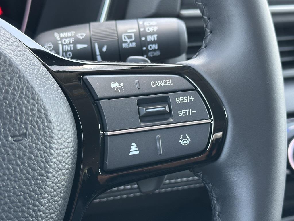 new 2025 Honda Pilot car, priced at $44,995