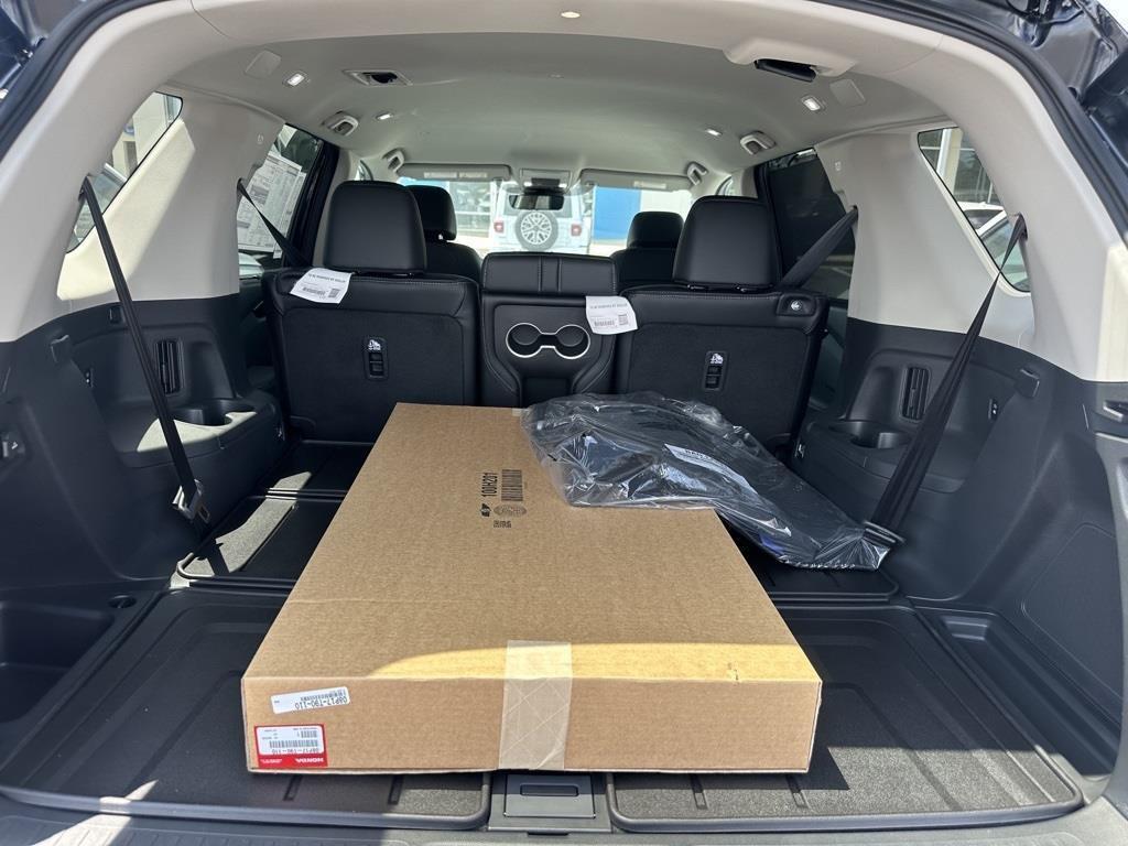 new 2025 Honda Pilot car, priced at $44,995