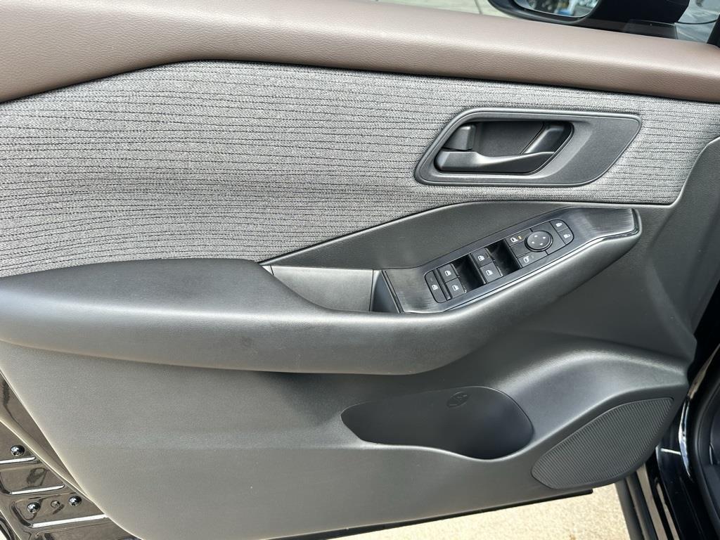 used 2023 Nissan Rogue car, priced at $21,593