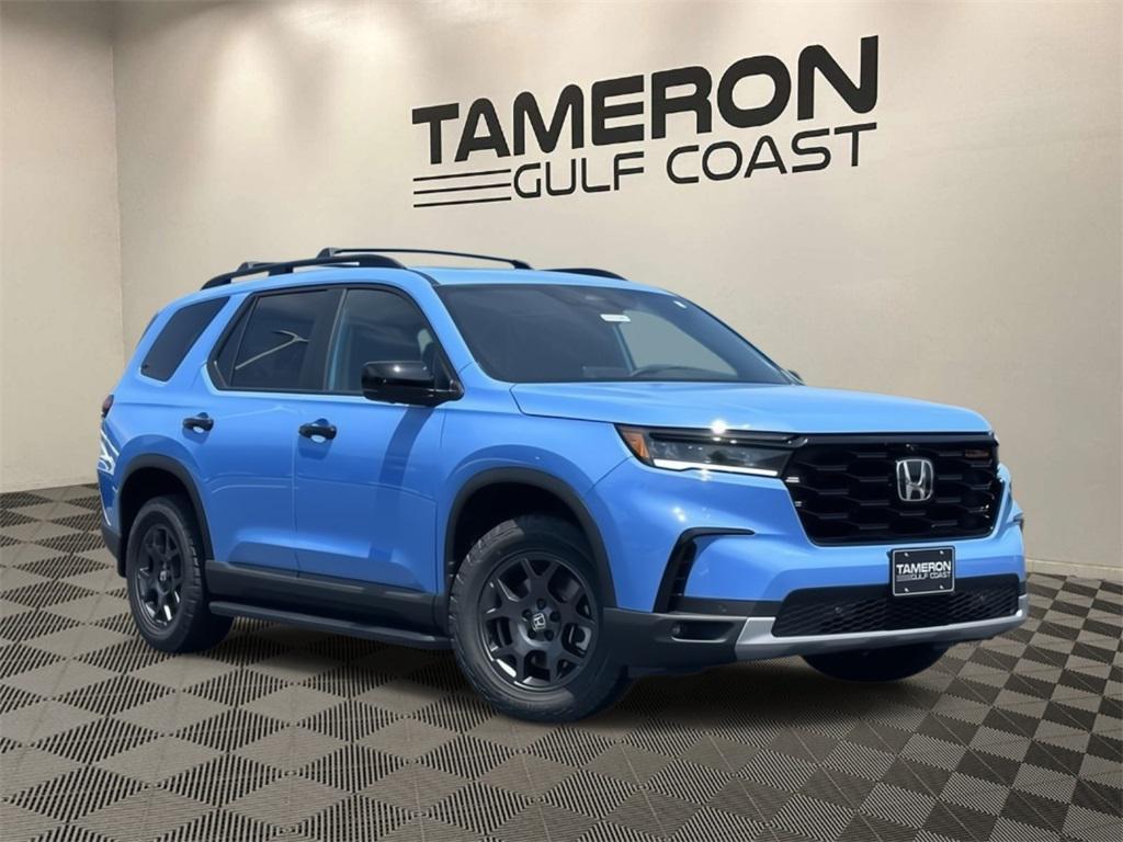 new 2025 Honda Pilot car, priced at $51,350