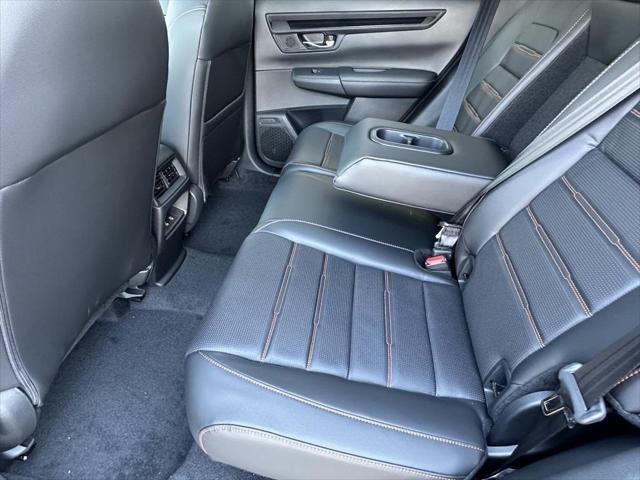 new 2025 Honda CR-V Hybrid car, priced at $39,045