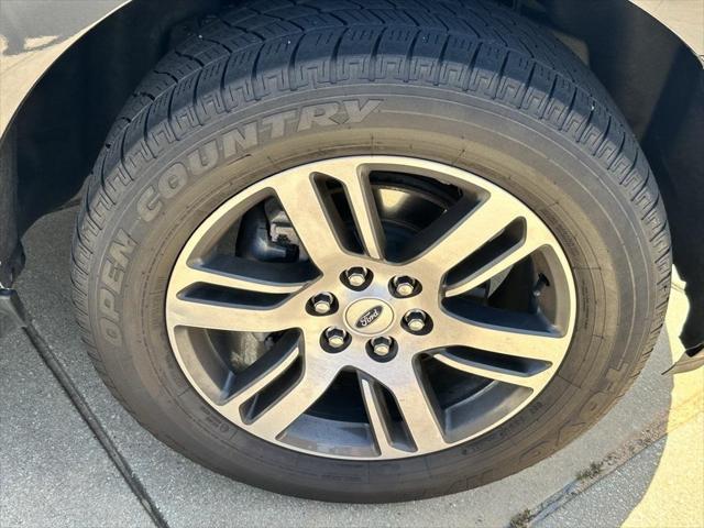 used 2024 Ford Expedition car, priced at $51,000