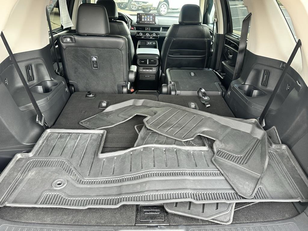 used 2024 Honda Pilot car, priced at $38,000