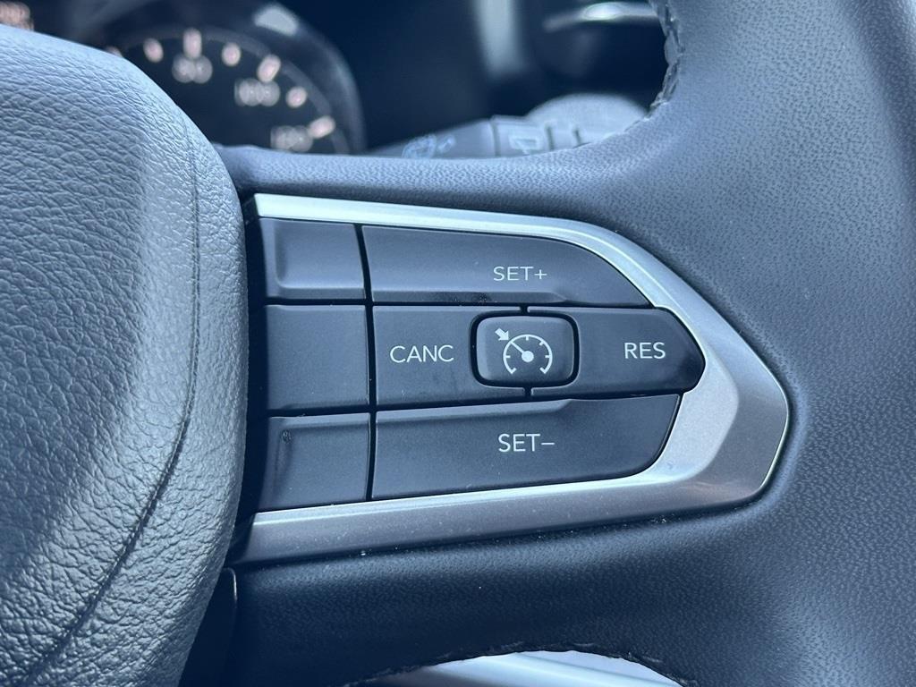 used 2024 Jeep Compass car, priced at $23,619