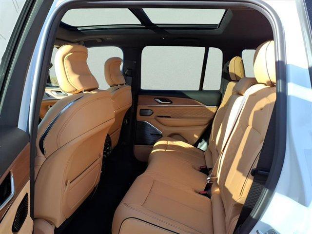 new 2025 Jeep Grand Cherokee car, priced at $58,480