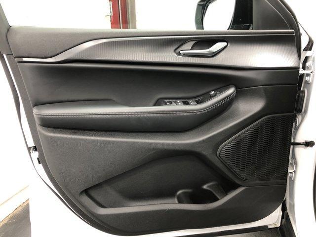 used 2024 Jeep Grand Cherokee car, priced at $33,988