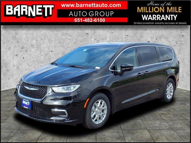 new 2026 Chrysler Pacifica car, priced at $38,066