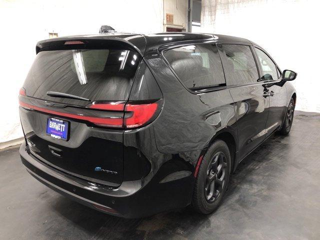 used 2023 Chrysler Pacifica Hybrid car, priced at $39,977