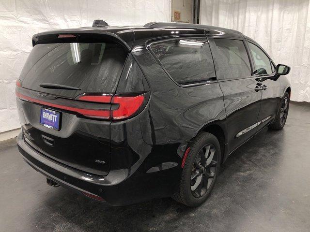 used 2021 Chrysler Pacifica car, priced at $24,988