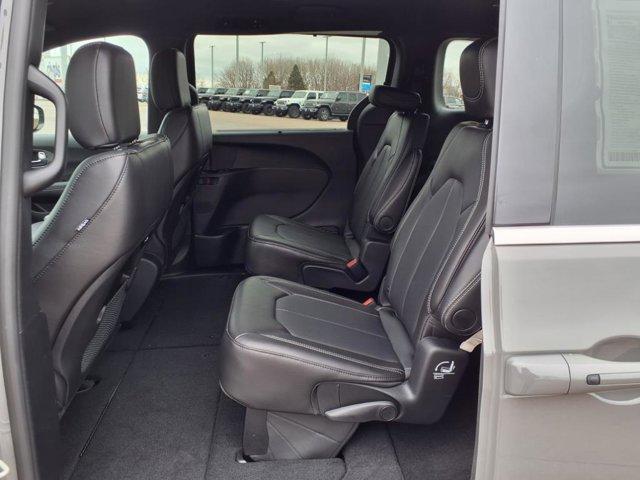 new 2025 Chrysler Pacifica car, priced at $50,751