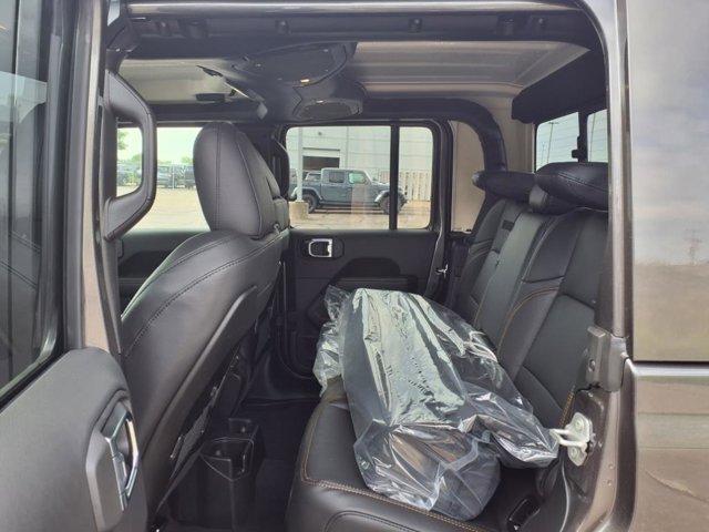 new 2025 Jeep Gladiator car, priced at $41,694