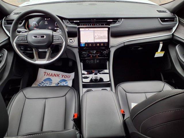 new 2025 Jeep Grand Cherokee car, priced at $45,441
