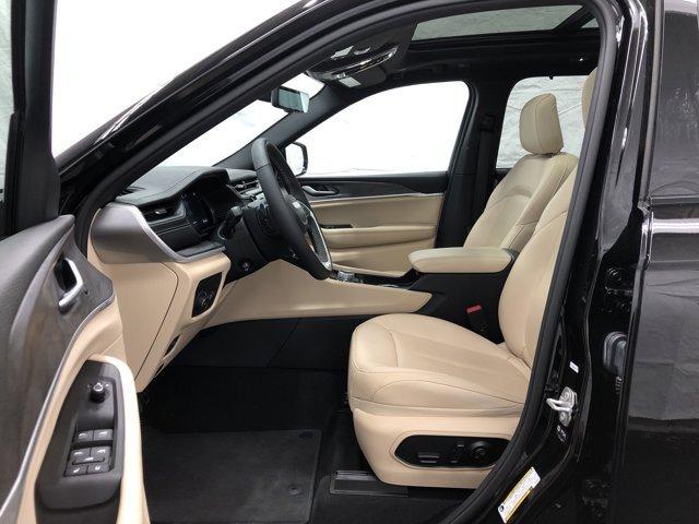 used 2024 Jeep Grand Cherokee car, priced at $41,988