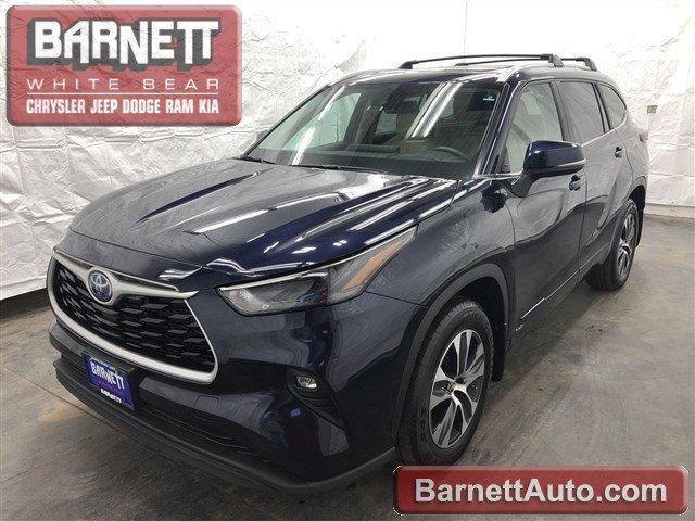 used 2023 Toyota Highlander Hybrid car, priced at $43,988