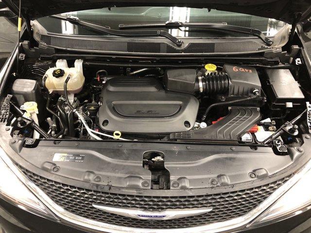 used 2020 Chrysler Pacifica car, priced at $21,988