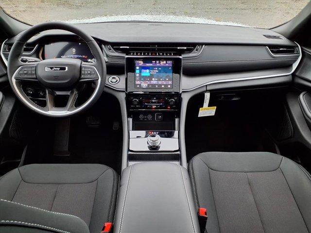 new 2025 Jeep Grand Cherokee car, priced at $35,247