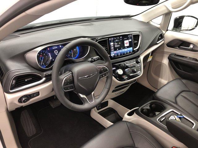 used 2024 Chrysler Pacifica car, priced at $43,988