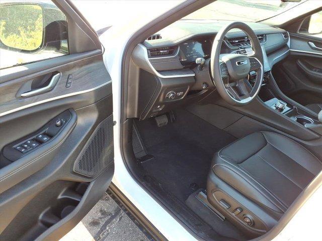 new 2025 Jeep Grand Cherokee car, priced at $48,579