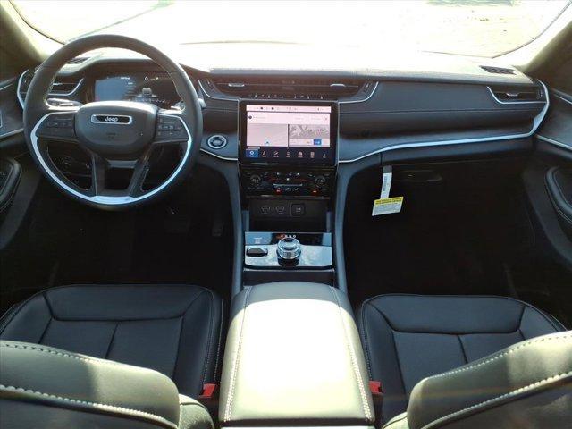 new 2025 Jeep Grand Cherokee car, priced at $48,579