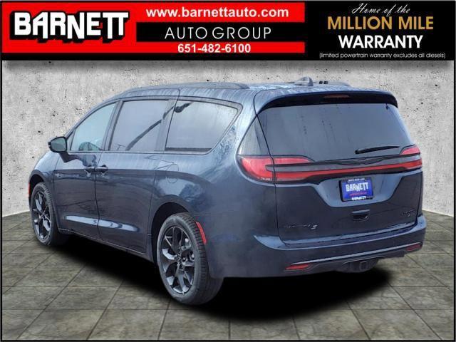 new 2025 Chrysler Pacifica car, priced at $48,426