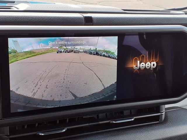 new 2025 Jeep Wrangler car, priced at $47,437