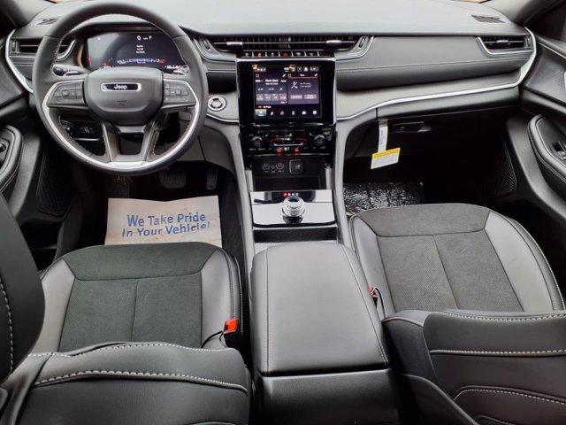 new 2025 Jeep Grand Cherokee car, priced at $40,838