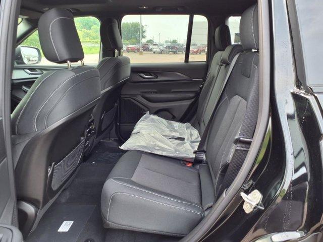 new 2025 Jeep Grand Cherokee car, priced at $38,187