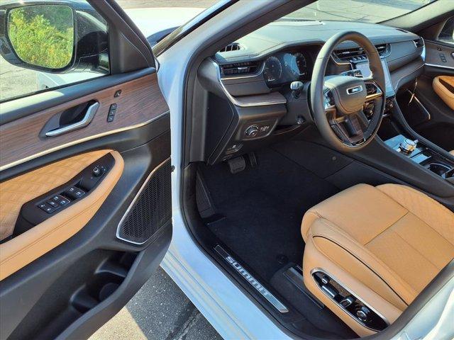 new 2025 Jeep Grand Cherokee car, priced at $54,582