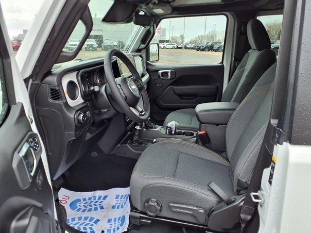 new 2025 Jeep Wrangler car, priced at $37,274