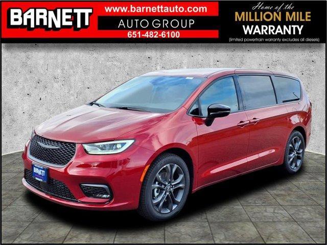 new 2026 Chrysler Pacifica car, priced at $40,172