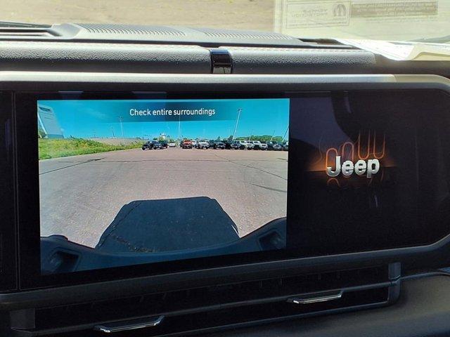 new 2025 Jeep Gladiator car, priced at $39,999