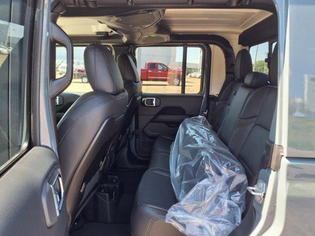 new 2025 Jeep Gladiator car, priced at $39,999