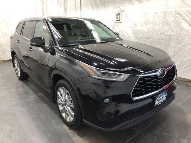 used 2020 Toyota Highlander car, priced at $33,977