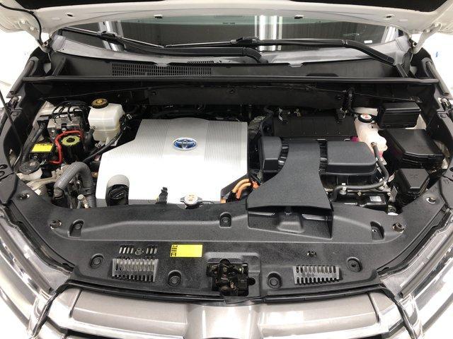 used 2018 Toyota Highlander Hybrid car, priced at $22,988