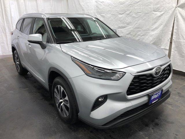 used 2023 Toyota Highlander car, priced at $37,988