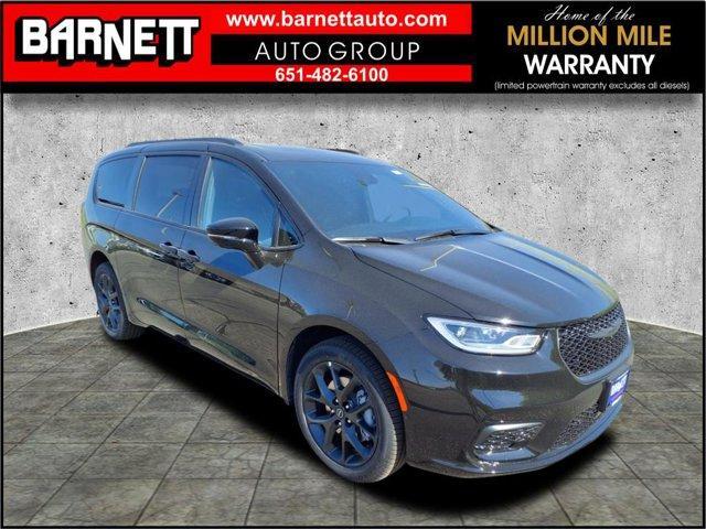 new 2025 Chrysler Pacifica car, priced at $50,751