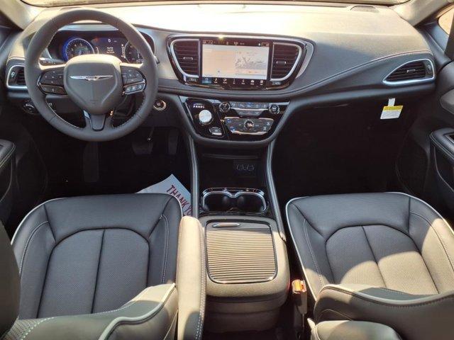 new 2025 Chrysler Pacifica car, priced at $50,751
