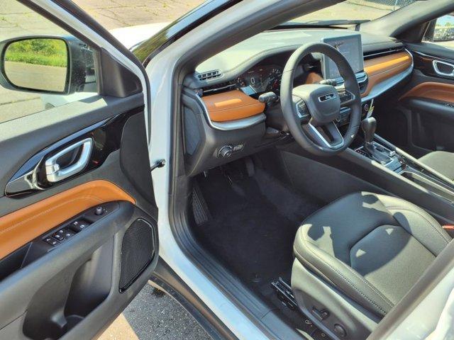 new 2025 Jeep Compass car, priced at $28,836