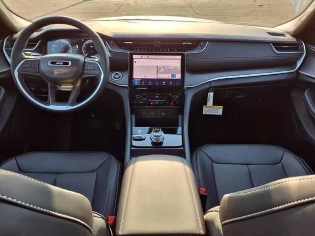 new 2025 Jeep Grand Cherokee car, priced at $46,552