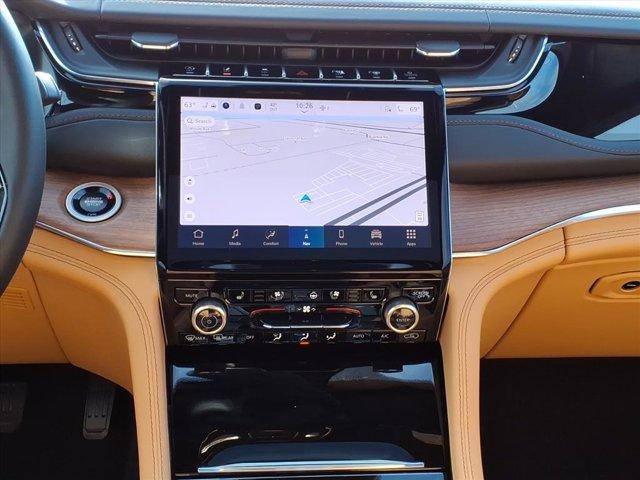 new 2025 Jeep Grand Cherokee car, priced at $60,999