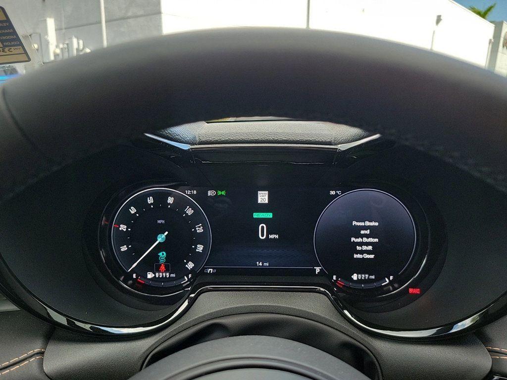 new 2025 Alfa Romeo Tonale car, priced at $39,617