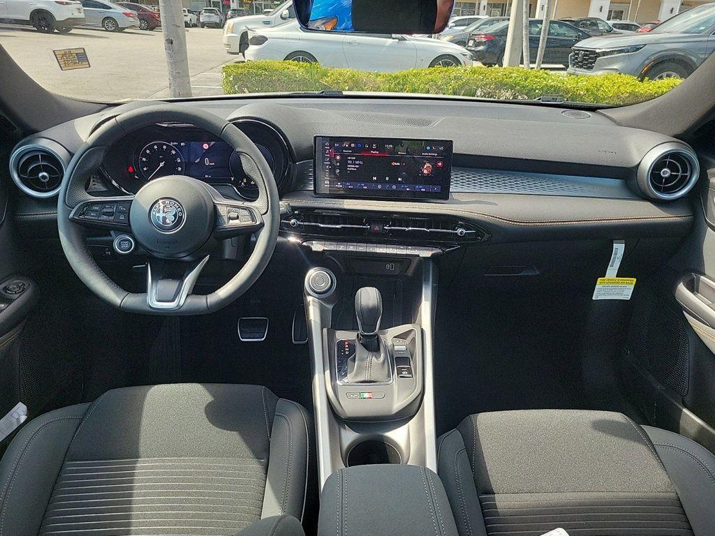 new 2025 Alfa Romeo Tonale car, priced at $39,617