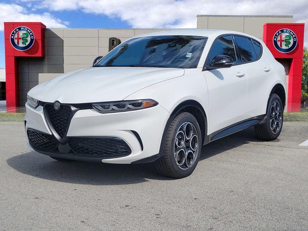 new 2025 Alfa Romeo Tonale car, priced at $39,617